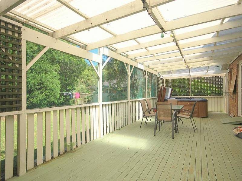 12 Eric Close, Narara NSW 2250