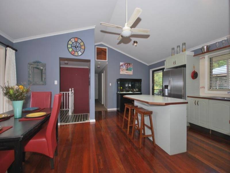 220 Ourimbah Creek Road, Ourimbah NSW 2258