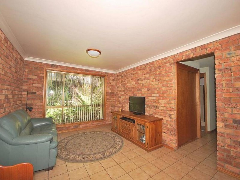 42 Reeves Street, Narara NSW 2250