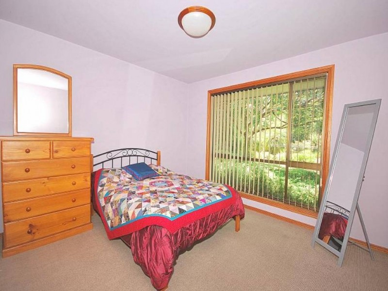 42 Reeves Street, Narara NSW 2250