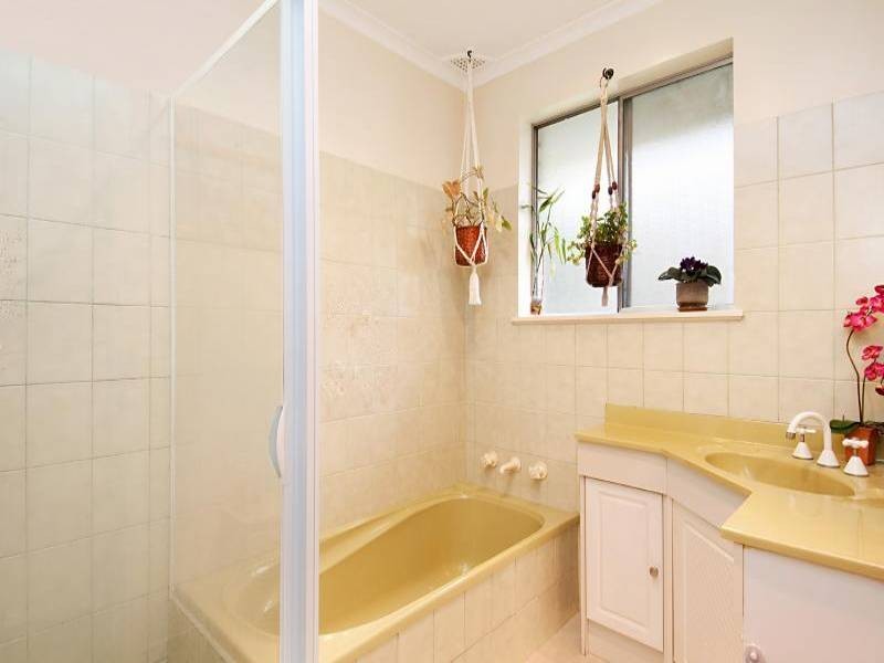 5 Binowee Avenue, Niagara Park NSW 2250