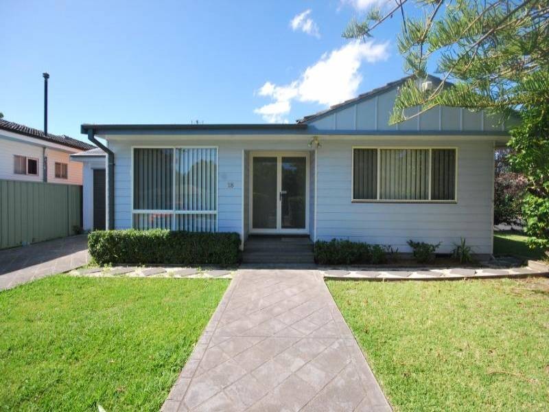 1/28 Renwick Street, Wyoming NSW 2250