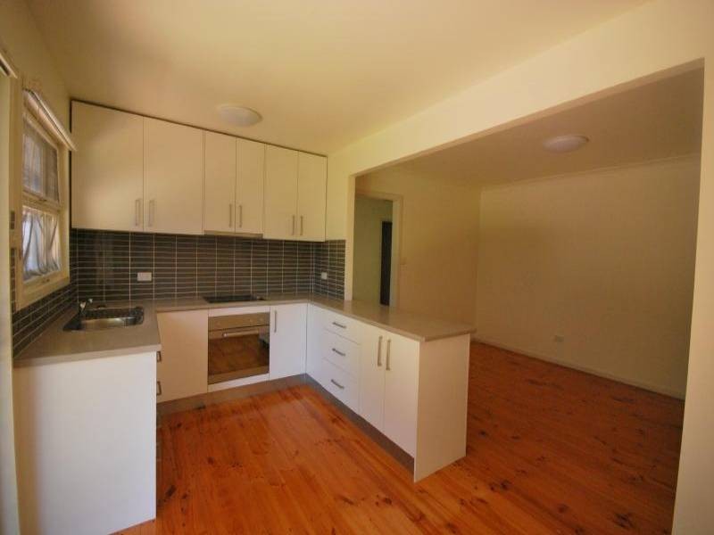 1/28 Renwick Street, Wyoming NSW 2250