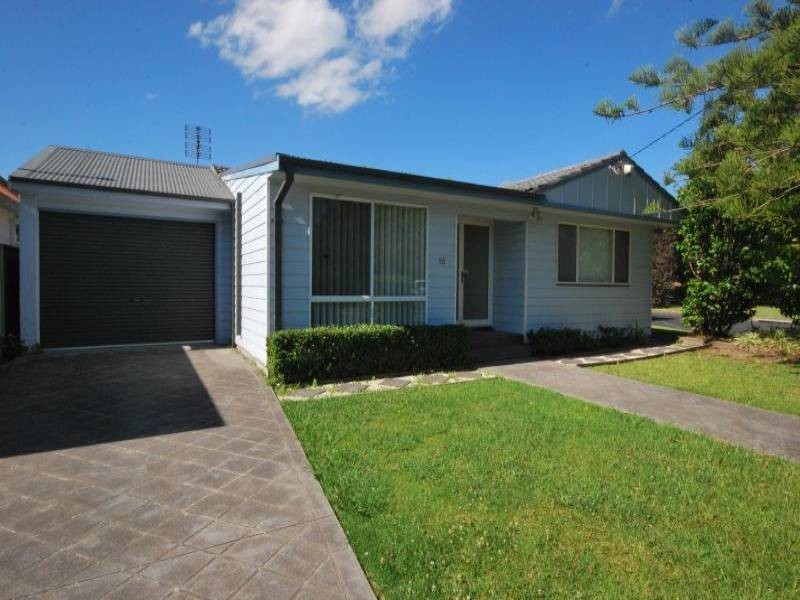 1/28 Renwick Street, Wyoming NSW 2250