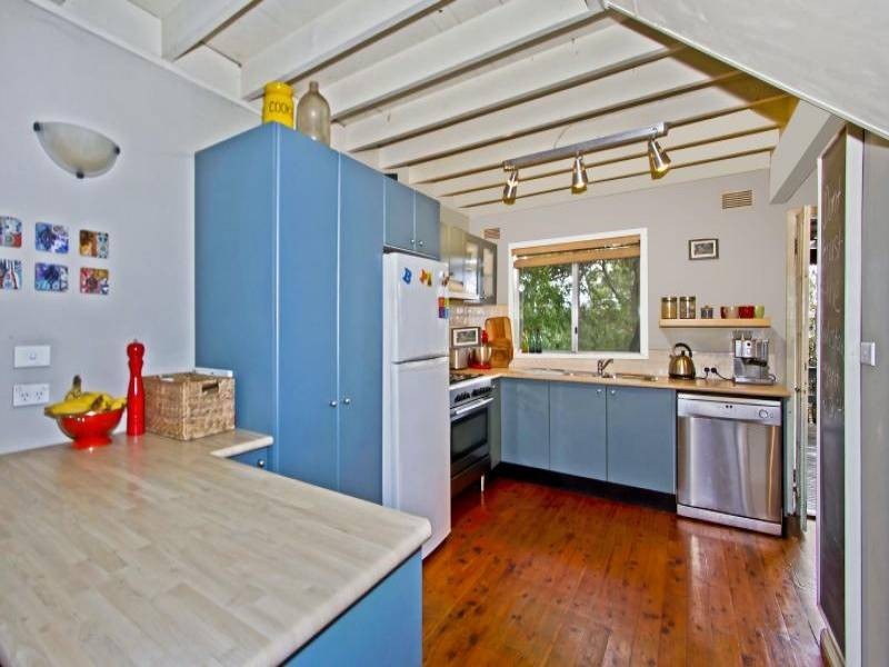 9 Northview Drive, Bateau Bay NSW 2261