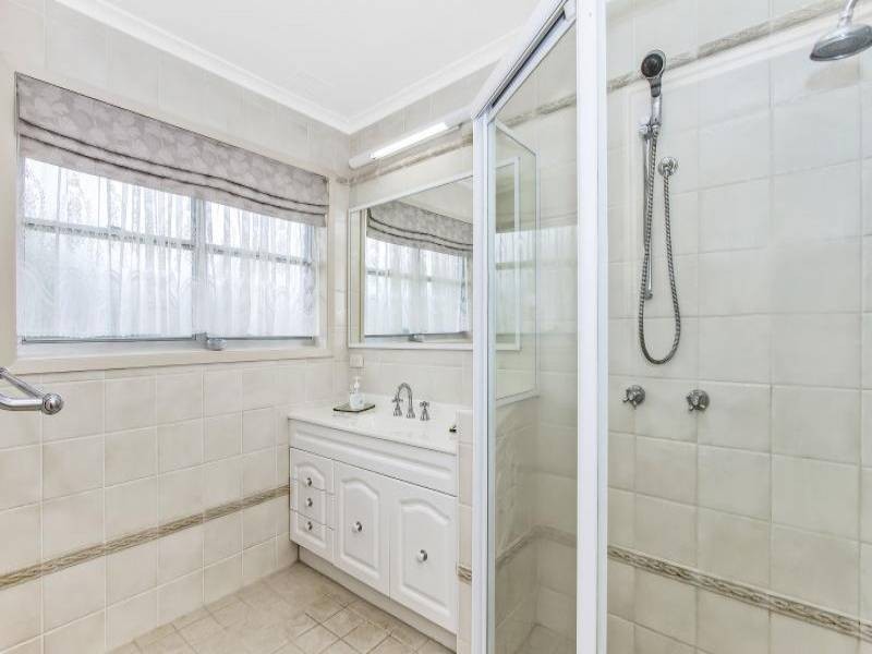 54 Holcombe Avenue, Narara NSW 2250