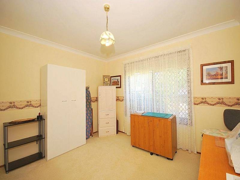 5 Pangari Close, Wyoming NSW 2250