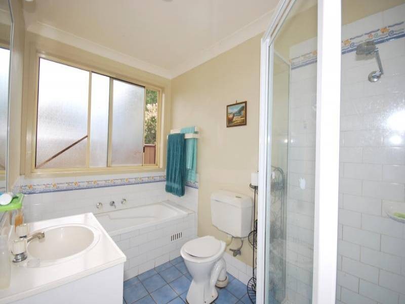 18 Jeniwa Close, Kariong NSW 2250