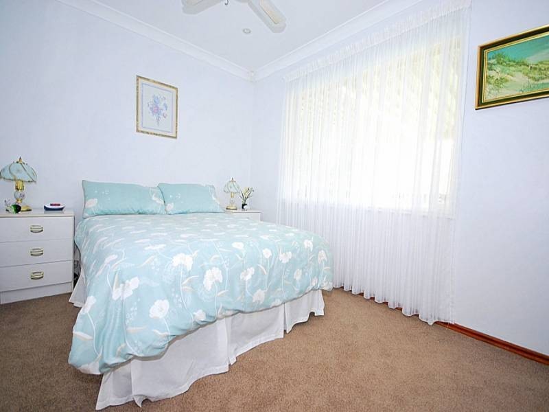 5 Giselle Avenue, Wyoming NSW 2250