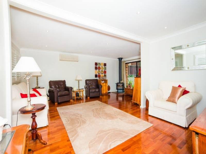 2 Coulter Road, Wyoming NSW 2250