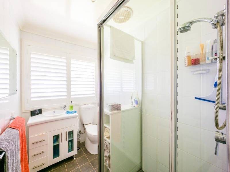 2 Coulter Road, Wyoming NSW 2250