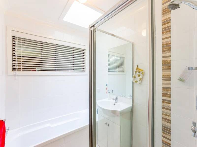 2 Coulter Road, Wyoming NSW 2250