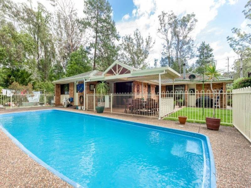 2 Coulter Road, Wyoming NSW 2250