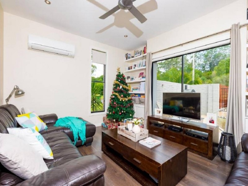 25 Koninderie Parade, Narara NSW 2250