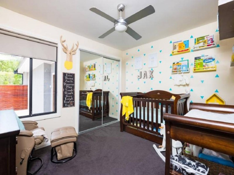 25 Koninderie Parade, Narara NSW 2250