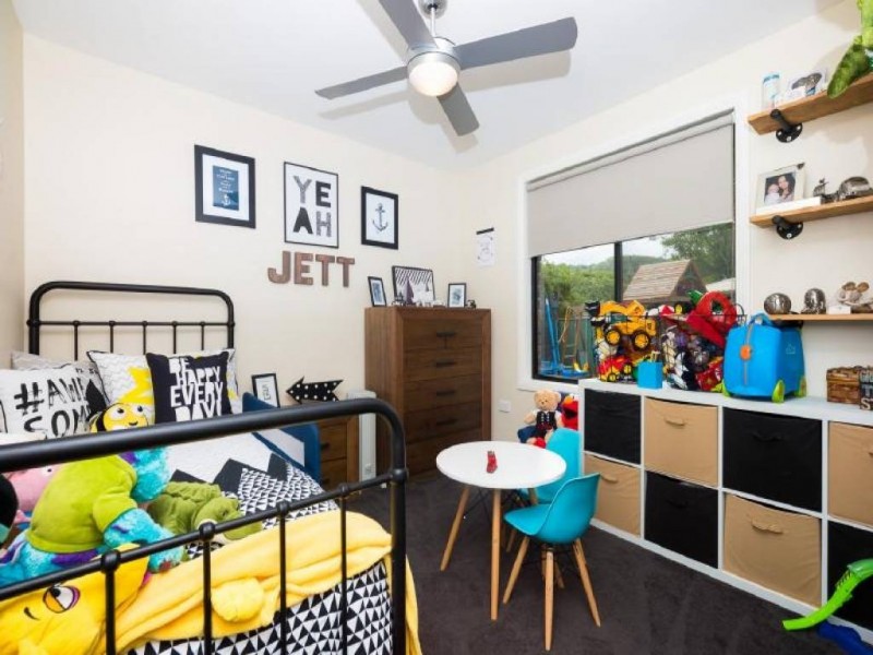 25 Koninderie Parade, Narara NSW 2250