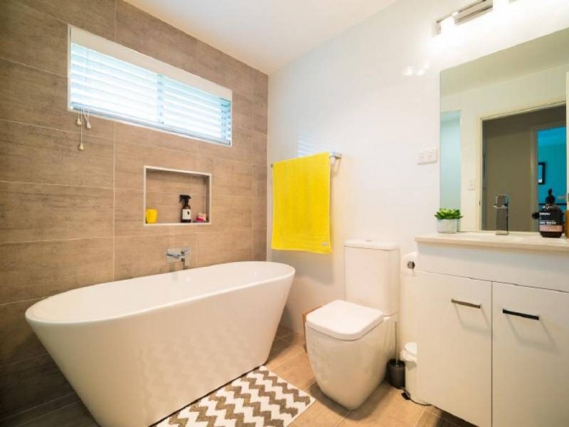 25 Koninderie Parade, Narara NSW 2250