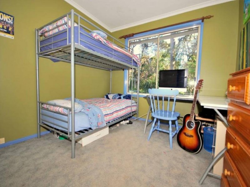 25 Burnside Close, Lisarow NSW 2250