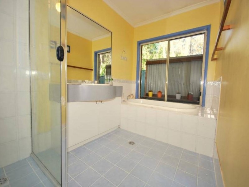 25 Burnside Close, Lisarow NSW 2250