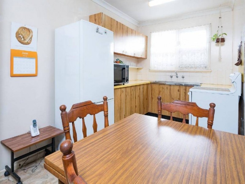 39 Day Street, Wyoming NSW 2250