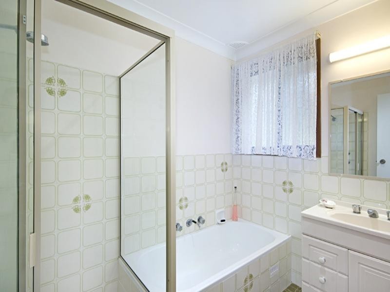 53 Holcombe Avenue, Narara NSW 2250