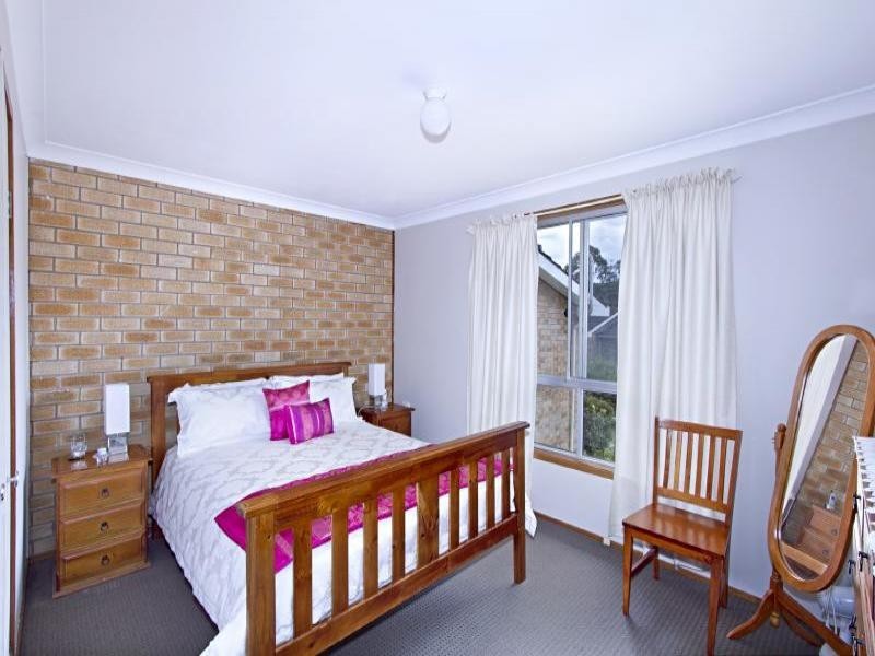 6/4 Kalawarra Road, Wyoming NSW 2250