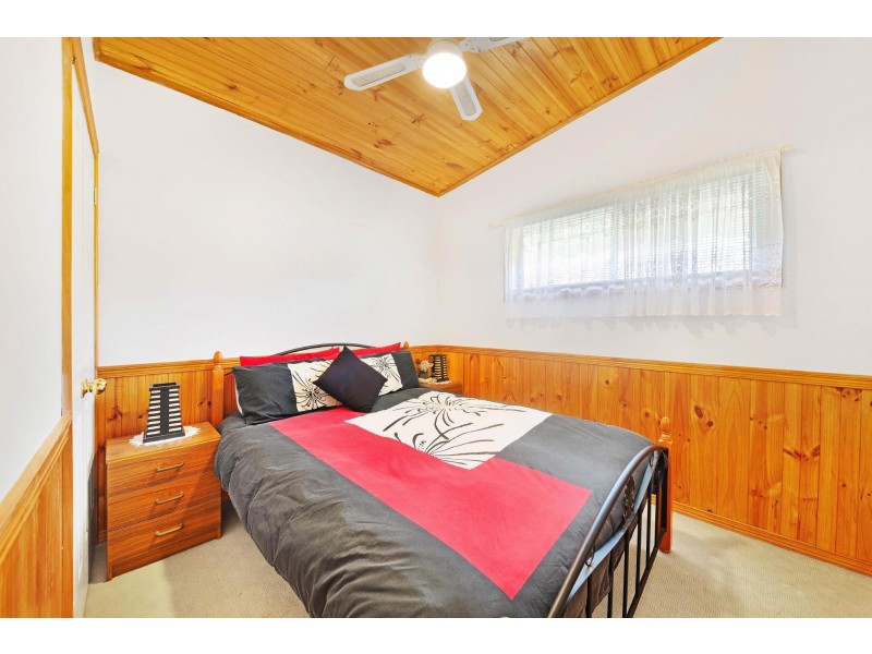 8 Yates Road, Ourimbah NSW 2258