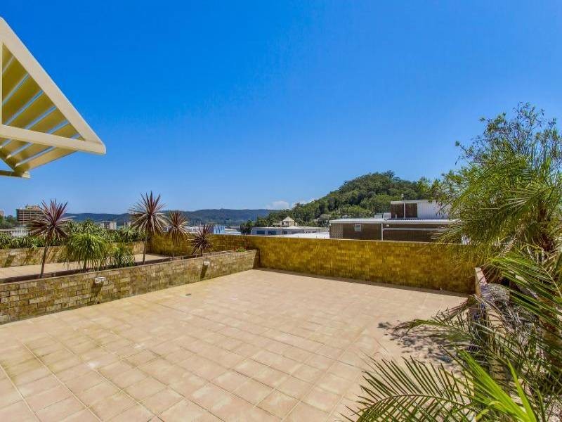 2/145 Faunce Street, Gosford NSW 2250