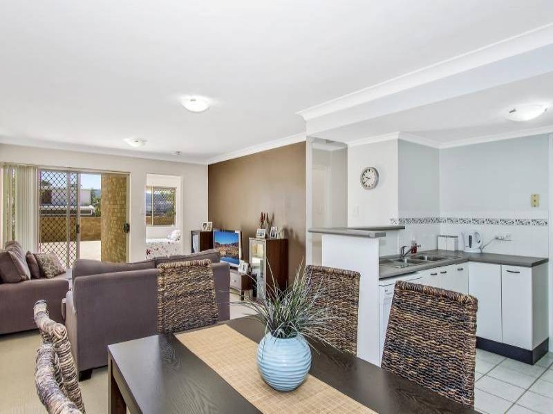 2/145 Faunce Street, Gosford NSW 2250