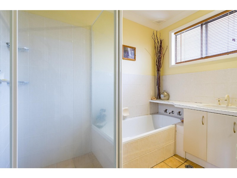 12 Kent Street, Niagara Park NSW 2250