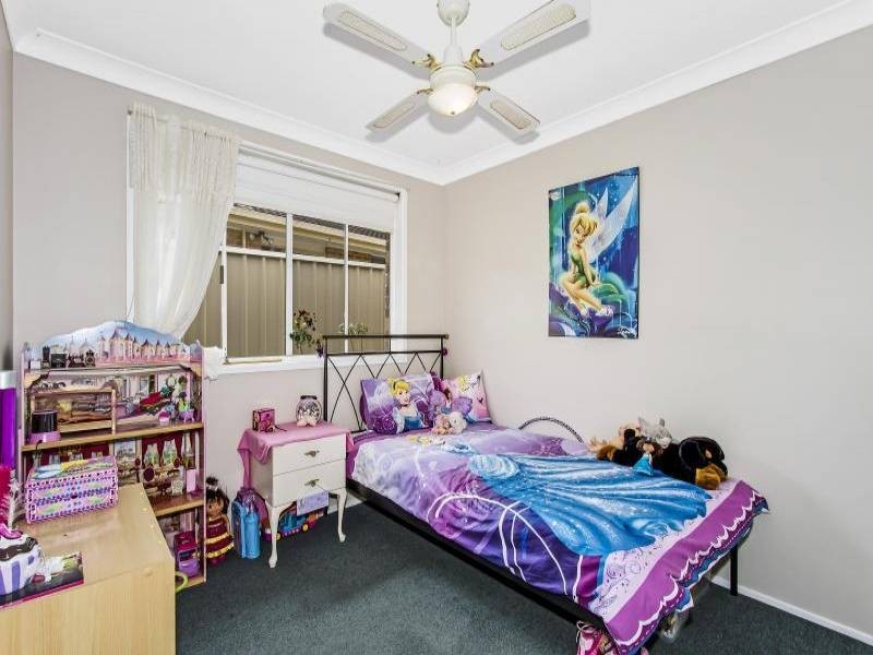 5 Chisholm Cl, Kariong NSW 2250