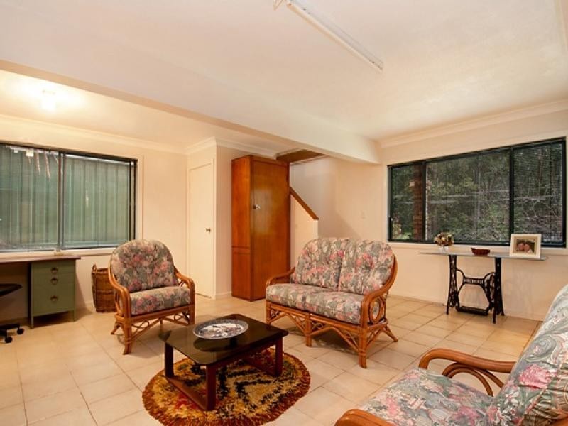 5 Coulter Road, Wyoming NSW 2250