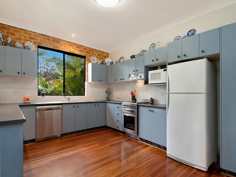 5 Coulter Road, Wyoming NSW 2250