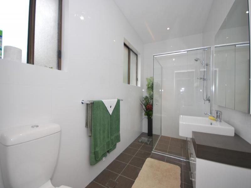 5 Coulter Road, Wyoming NSW 2250