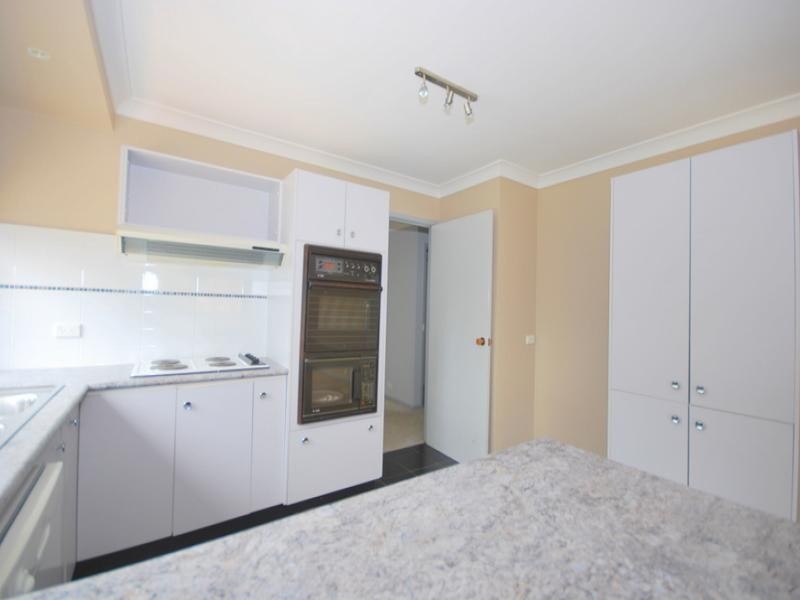 6 Drumalbyn Close, Wyoming NSW 2250