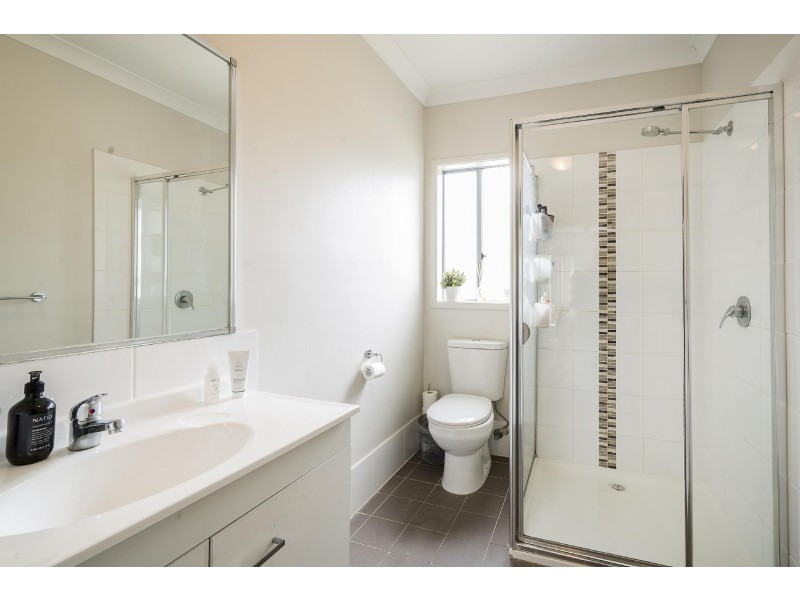 4/13 Jennie Cox Cl, Erina NSW 2250