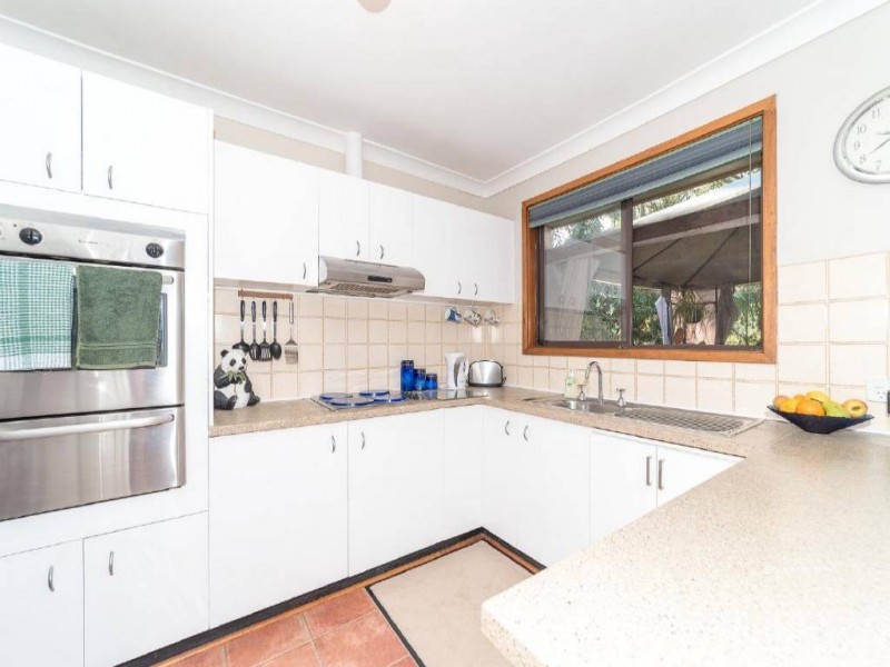 46 Rain Forest Road, Wyoming NSW 2250