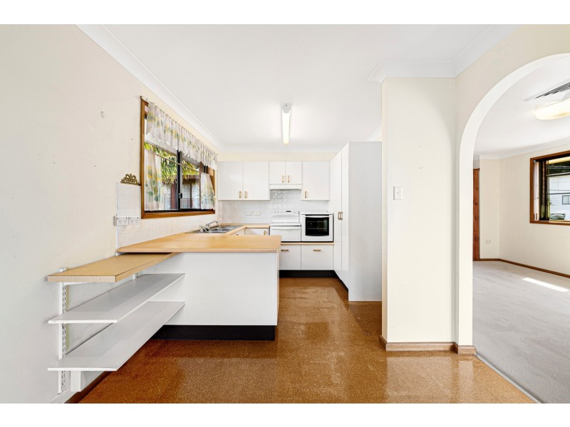 3 Thomas Street, Tascott NSW 2250