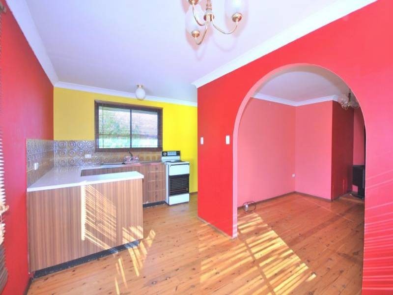 61 Crawford Crescent, Wyoming NSW 2250