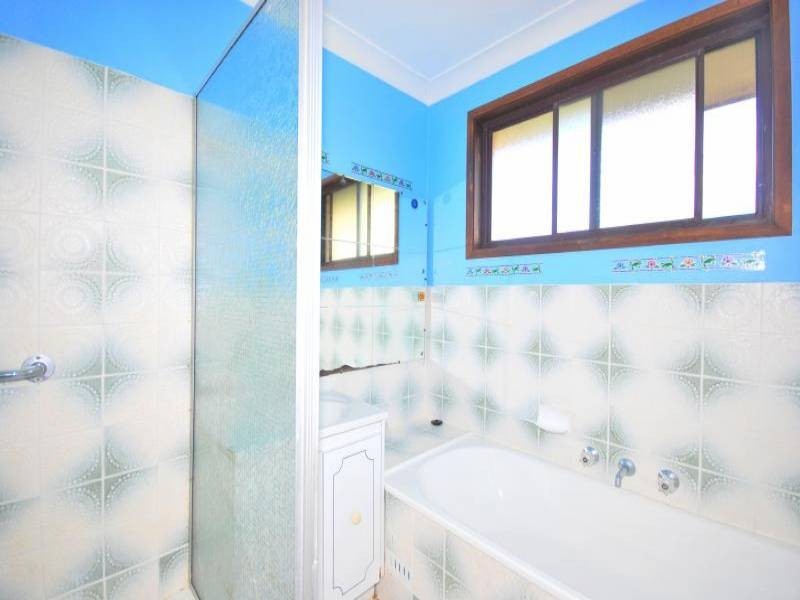 61 Crawford Crescent, Wyoming NSW 2250