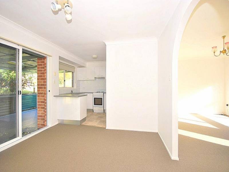 8 Hakea Close, Wyoming NSW 2250