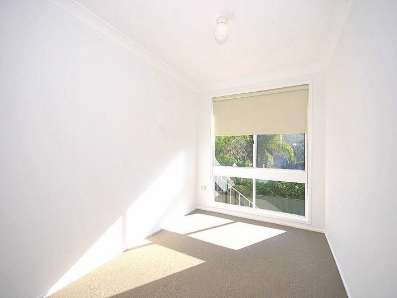 8 Hakea Close, Wyoming NSW 2250