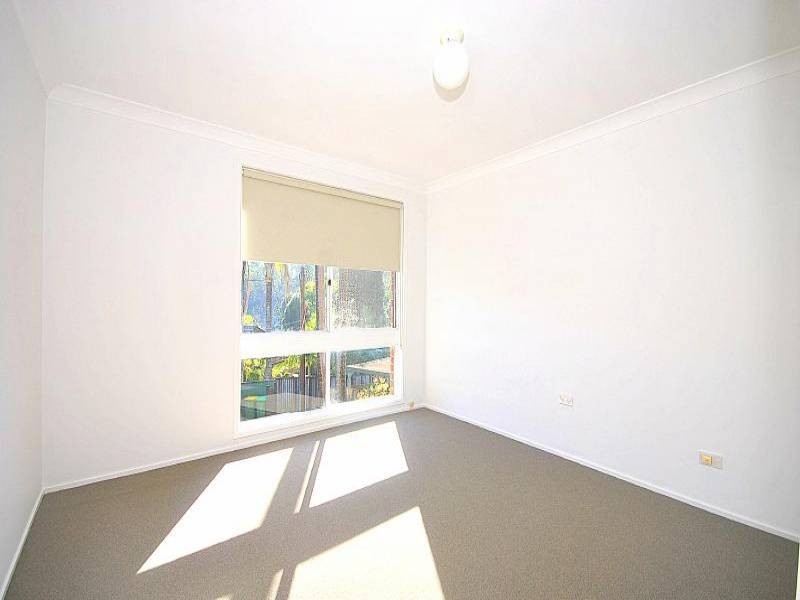8 Hakea Close, Wyoming NSW 2250