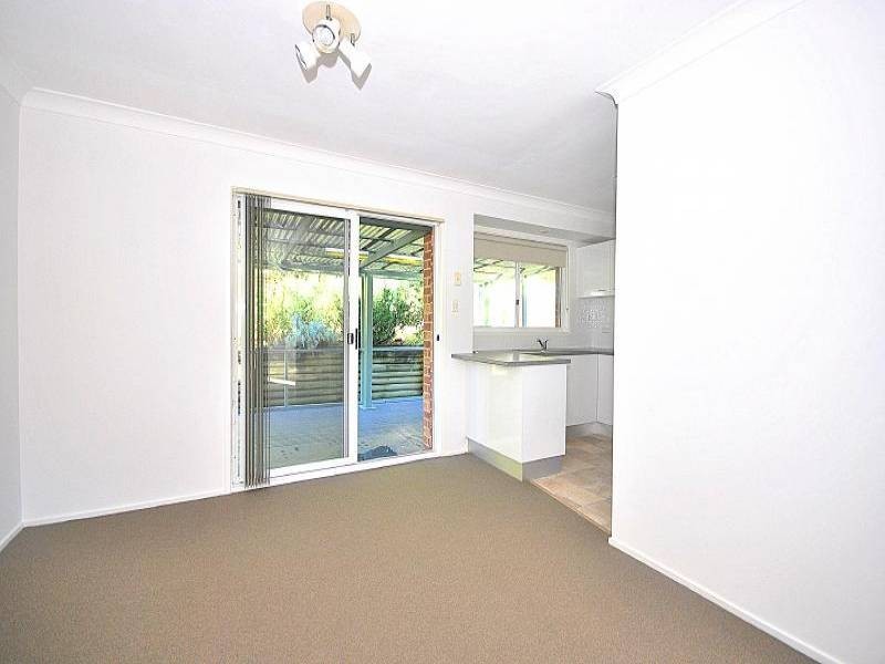 8 Hakea Close, Wyoming NSW 2250