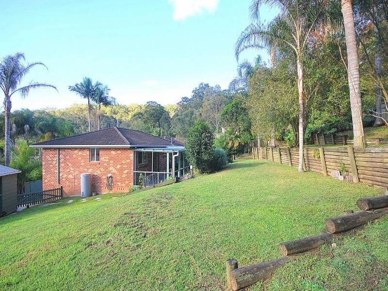 8 Hakea Close, Wyoming NSW 2250