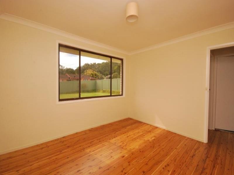 1 Apanie Avenue, Narara NSW 2250