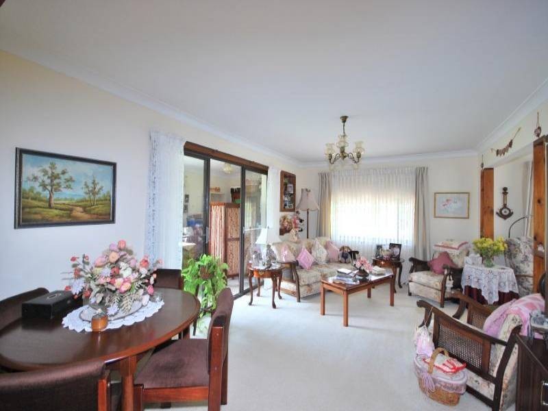 5 Pangari Close, Wyoming NSW 2250