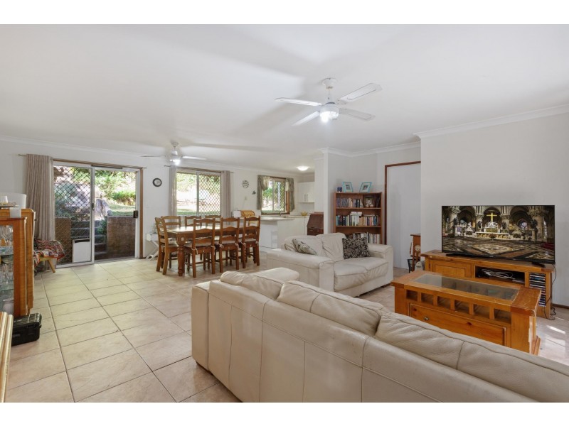7 Coulter Road, Wyoming NSW 2250