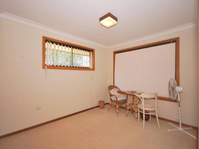 11 Booth Street, Wyoming NSW 2250