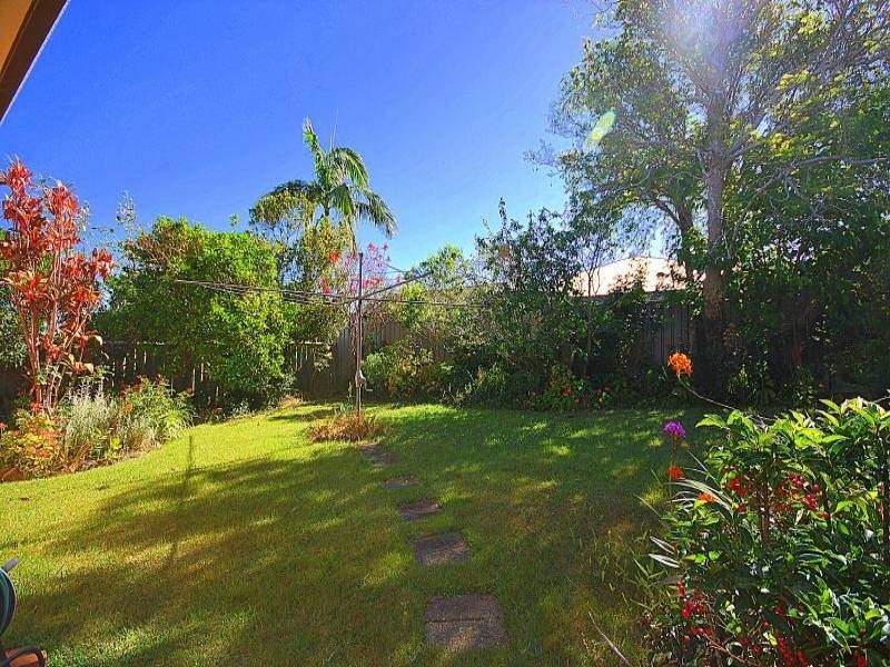 11 Booth Street, Wyoming NSW 2250